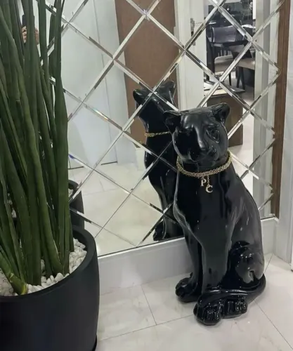 Pantera Sentada em fibra de vidro 