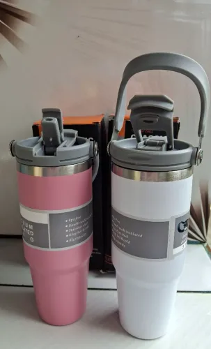 Copo com alça 900ml