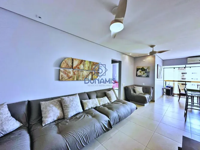 Flat beira mar, reformado próximo da praia à venda na Praia das Pitangueiras.