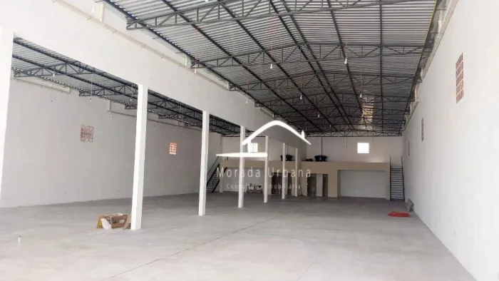 Galpão Logístico para Alugar com Pé-Direito 6 m  Próx. Av. Edgar Facó