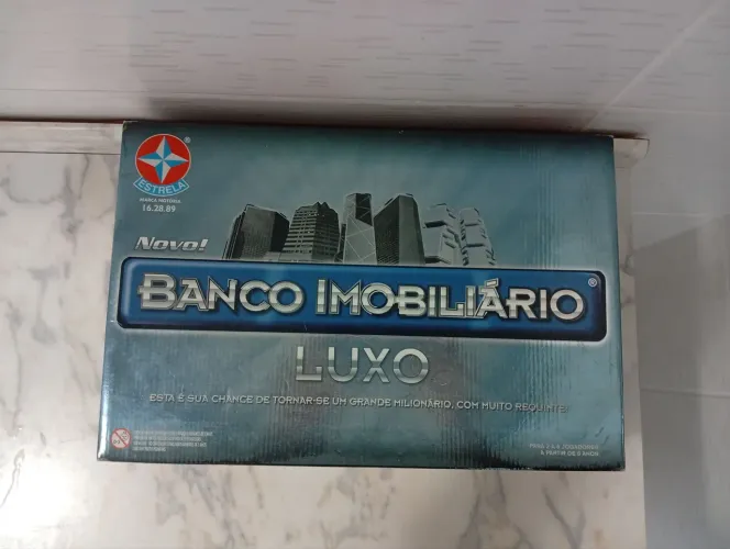 Jogo banco imobiliário luxo 