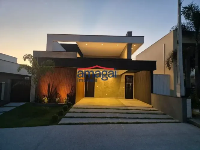 Casa de 3 quartos para venda no condomínio Reserva do Vale