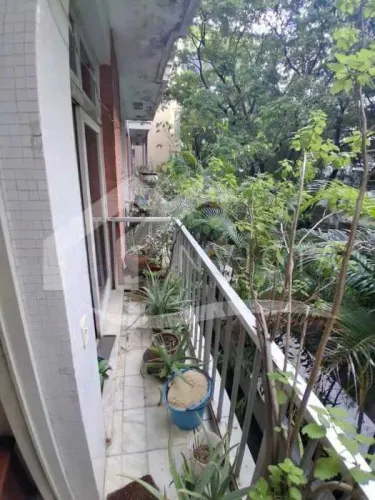 MARAVILHOSO 3 QUARTOS EM RUA NOBRE