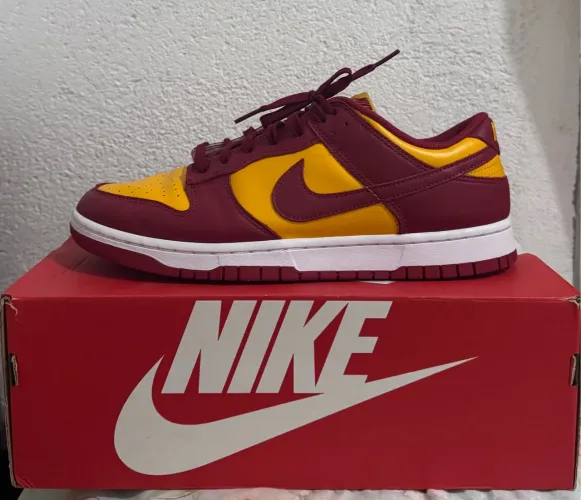Nike Dunk Low - Vermelho e Amarelo