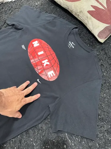 Camiseta Nike usada