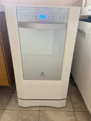 Maquina lava-louças electrolux 9 serviços - blue touch 110V