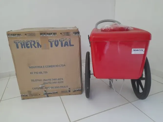Carrinho Térmico de Picolé, Sorvete, Geladinhos, etc. Vermelho, 60 Litros (4 unidades).