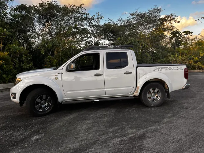 Nissan Frontier SV Attack CD 4X2 2.5 TB Diesel 2013