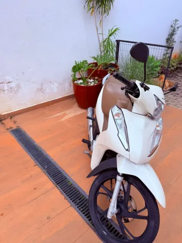 HONDA BIZ 125C 2021/2022 (leia o anúncio).