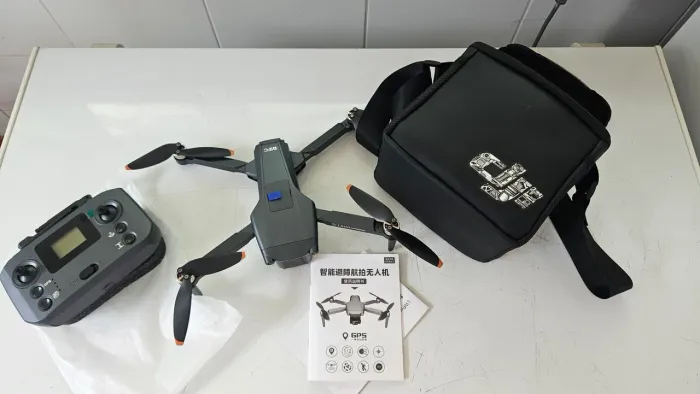 Drone l600 pro max Guimbal de 3 eixos novo na caixa 