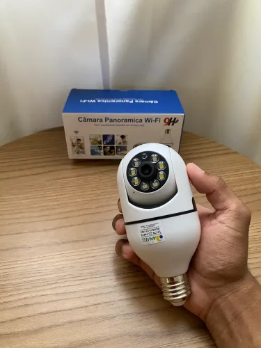 Câmera de Segurança Wi-Fi Lâmpada 360° Full HD