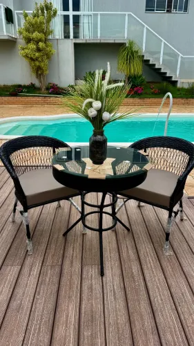 mesa área externa jardim sacada poltronas