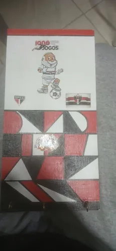Porta chaves São Paulo Futebol Clube. Material madeira