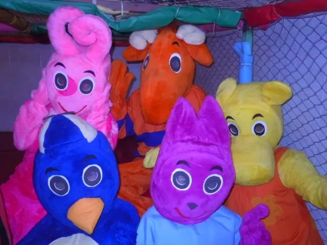 Fantasias da Turma do Backyardigans - Excelente Estado | Promoção no Kit