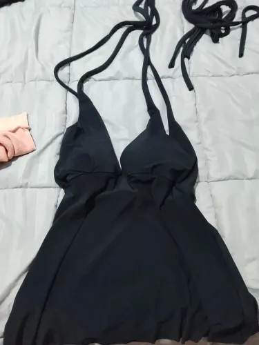 Top com bojo preto ótima pra baladinha e versátil , combinado amarrações com humor do dia