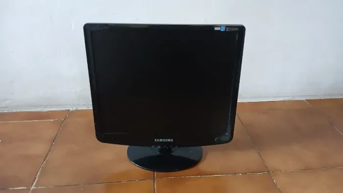 Monitor 732NPLUS