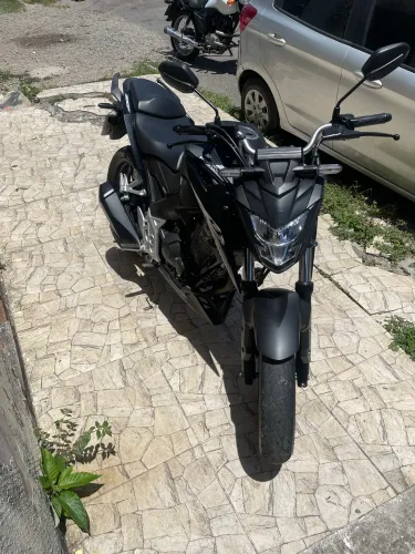 Vende-se cb twister 2024