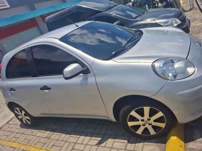 Nissan March SV 1.6 16V Flex Fuel 2012