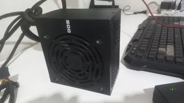 Fonte EVGA 500w plus white funcionando perfeitamente