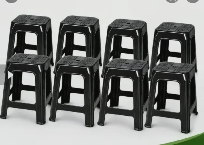 Kit 08 banquetas plástica, banco resistente, suporta até 120kg, cor preto