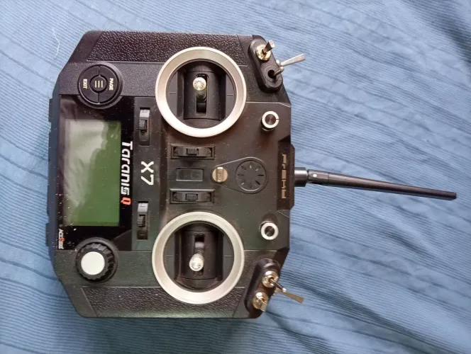 Radio Transmissor FrSky Taranis Q X7 de 2.4GHz