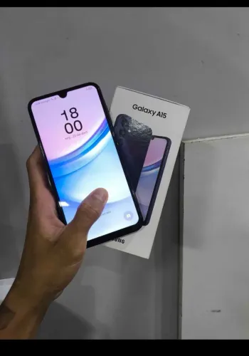 Vendo celular A15 128 gb 8 de ram faço troca em iPhone tmb