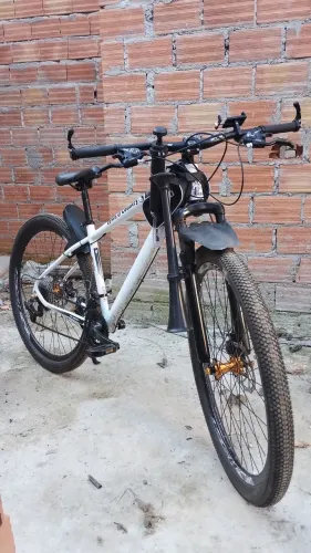 BIKE ARO 29 MONTADA ?