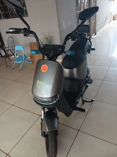 Moto elétrica