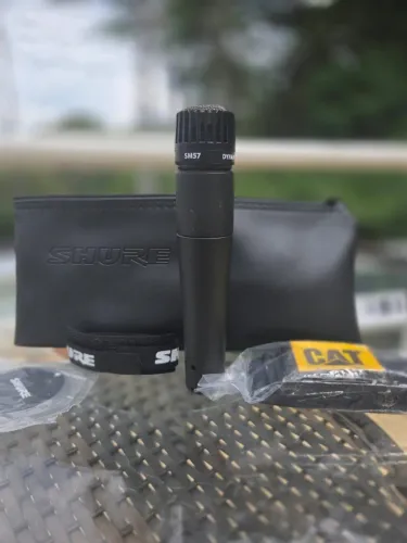 Microfone Shure SM57 Original - Clássico de Estúdio