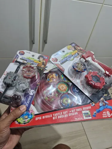 Lote Tornado Gyro Combat Novo Beyblade