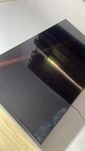 Vendo televisão smart 55 polegadas, sem marcas de uso!