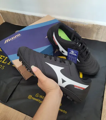 Chuteira Society linha Premium 