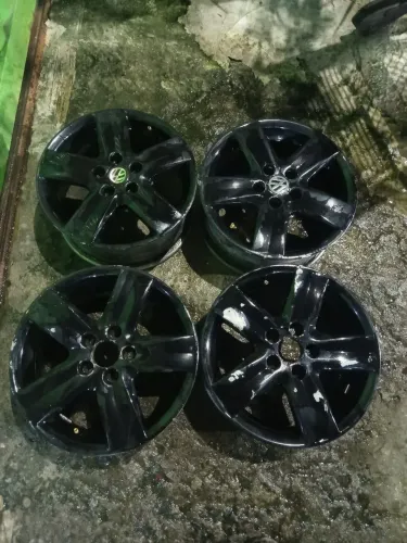 Jogo de rodas aro 15 