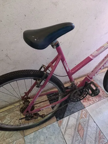 Bicicleta modelo Monark aro 24