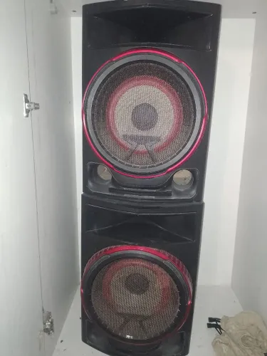 Caixa de som lg