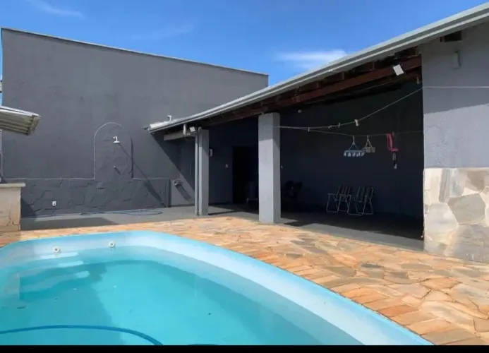 Casa a venda em jacaroá