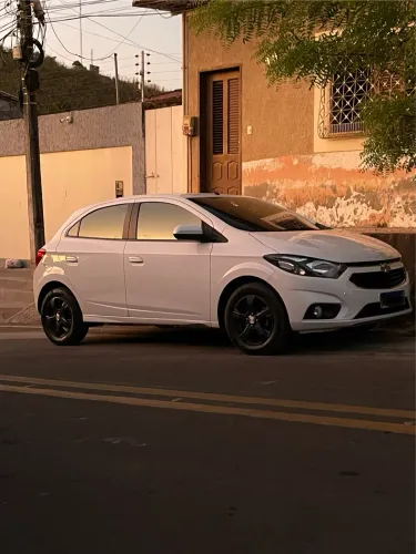 Chevrolet Onix Hatch LT 1.4 8V Flex Aut. 4P 2019
