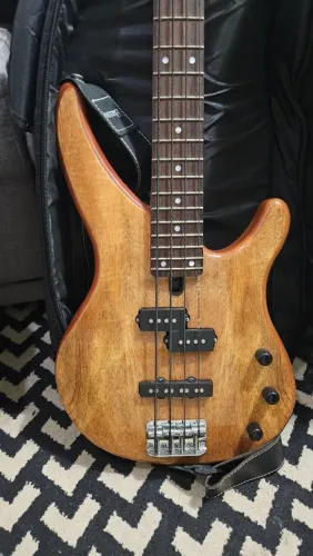 Baixo Yamaha TRBX174EW 4 Cordas