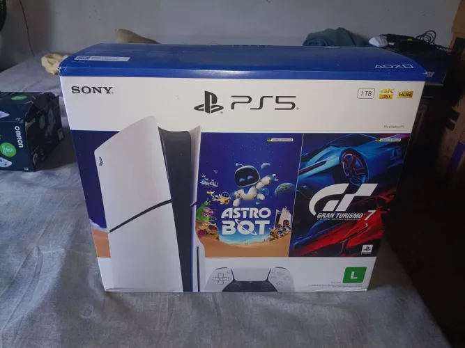 Vendo Ps5 Slim semi-novo em ótimo estado. 