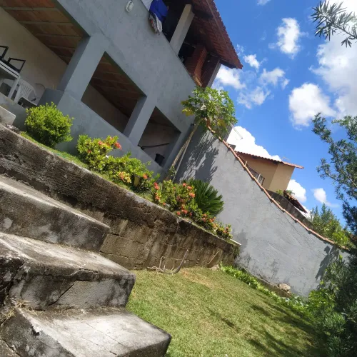 Casa com ótima localização