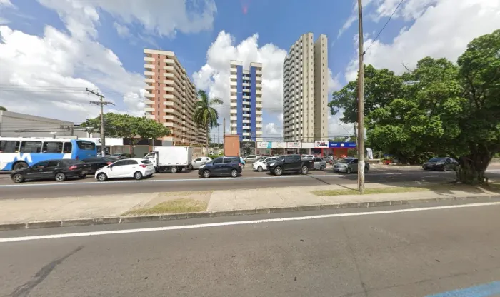 Apartamento para alugar px Milennium e Fametro 3 quartos na Constantino Nery 