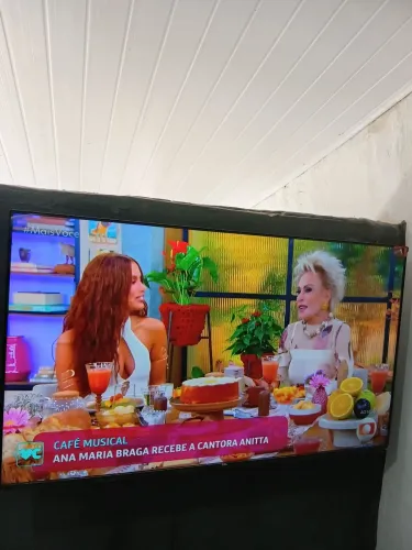 Vendo TV 50 polegadas Tcl!