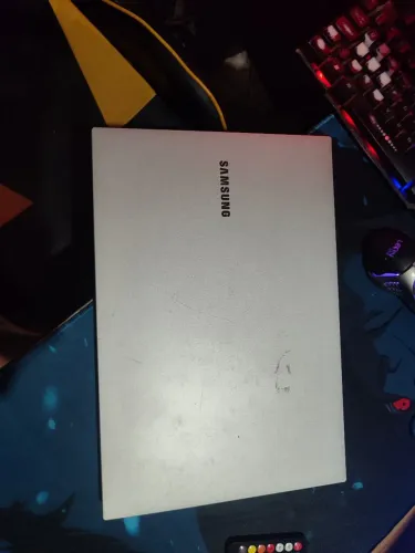 Vendo notebook Samsung i3 HD 1TB para retirar peças ou arrumar