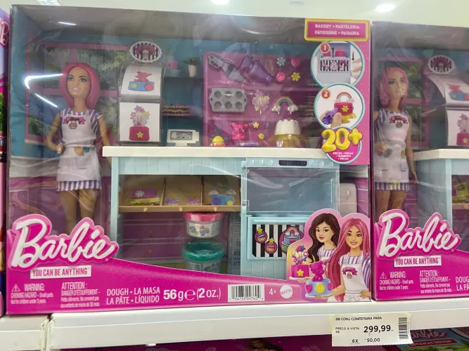 Brinquedo Barbie