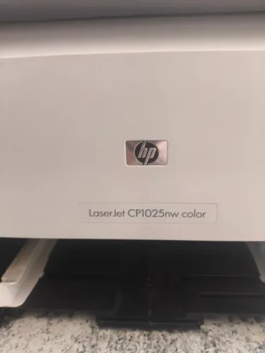 Impressora HP LaserJet CP1025NW COLORIDA (Não liga)