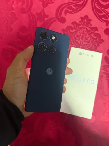 Moto Edge 60 512 gb só troca