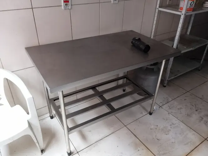 Vendo Bancada de Inox Industrial
