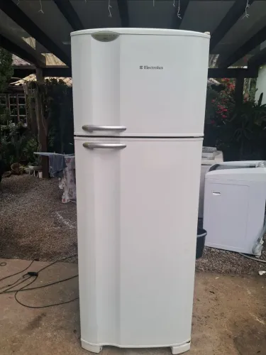 Geladeira Electrolux 490L