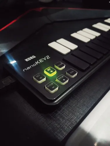 Controlador Midi Nanokeys 2
