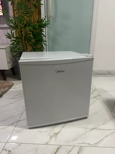 Frigobar Midea 45 Litros